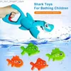 お風呂のおもちゃベビーバスおもちゃサメのグラバーブルーサメが歯を噛むアクション釣り水インタラクティブなおもちゃをキャッチするゲームQ231212