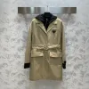 Trench giacca a vento da donna di design Cappotto in nylon riciclato di alta qualità Capispalla da donna di marca Giacche impermeabili antivento con cintura