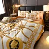 Gold luxury queen size designer bedding set 4pcs winter thick velvet duvet cover bed sheet with 2 pillowcases palace fashion queen size comforters sets covers