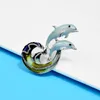Broscher oljemålning färg himmel blå hav delfin stift för män kvinnor hatt väska emaljlegering brosch hoppning över vågorna