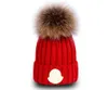 New Fashion Designer hats Men's and women's beanie fall/winter thermal knit hat ski brand bonnet High Quality plaid Skull Hat Luxury warm cap U-16