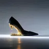 2023 женские кожаные лакированные туфли специальной формы с металлическими массивными зубцами на высоких каблуках-лодочках женские туфли до колена разных цветов с острым носком, свадебные подиумные туфли, размер 35-43