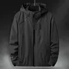 Mensjackor Casual Waterproof för män huva andningsbara rockar Spring Autumn Outwear Windbreaker Tourism Raincoat Plus Size 7xl 231212