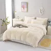 Conjuntos de cama de pelúcia capa de edredão fronha quente e aconchegante cama de três peças conjunto de tecido amigável para camas individuais e duplas 231212