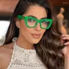 Solglasögon en bit fyrkantig grön kattögonläsningsglasögon för kvinnor mode eleganta glasögon ramar dator presbyopia glasögon 2.75