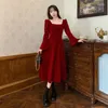 Casual Dresses Toast Velvet Suit Wine Red Woman Fall 2023 Engagement Horn Sleeve minns klänning