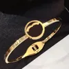 Bracelet en spirale de créateur Bijoux de luxe à la mode Bracelet de mode Bracelet de lettre pour femme plaqué 18 carats Bijoux de créateur classiques en argent Bracelet bracelet