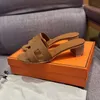 Los tacones más calientes con bolsa para polvo Zapatos de mujer Sandalias de diseñador Sandalias de calidad Altura del tacón y sandalia Zapato plano Diapositivas Zapatillas por marca w468 001