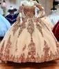 Rose Goud Sparkly Quinceanera Jurken Bescheiden Sweetheart Lange Mouwen Kant Geappliceerd Gezwollen Prinses Baljurk Meisjes Sweet 16 Jurk Gala Pageant Jurken vestidos CL0285