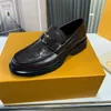 2023 Designer Moafers Última Moda Couro Luxo All-Match Pequeno Brilhante Flat Casual Sapatos de Couro de Alta Qualidade Masculino Único Luxo Metal Fivela Sapatos Pretos