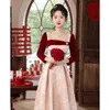 Vêtements ethniques Robe de soirée en velours à manches longues Vintage élégant Cheongsam Plus Taille 3XL Robes pour femmes Mariage Engagement Mariée Toast