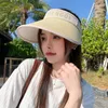 Berets 2023 Koreansk stil sommarhatt kvinnors modebrev Air Top Sun Protection Big Brim Travel Vacation Tide