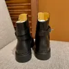 Botas femininas da moda de inverno da mais alta qualidade, design de marca, fundo grosso, fecho preto, botas curtas de couro genuíno, botas casuais clássicas de baixo perfil