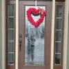 Dekoratif Çiçekler Kalp Şeklinde Gül Taç Çelenk Sevgililer Günü için Ekose Bowknot ile Romantik Kalp Şekleli Çelenk Dekor Ön Kapı