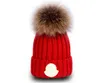 Neue klassische Designer-Herbst-Winter-Beanie-Hüte heißer Stil Männer und Frauen Mode Universal-Strickmütze Herbstwolle im Freien warme Schädelkappen T-12