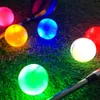 Balles de golf 6 pièces brillent dans le noir allument des balles de golf LED lumineuses 4 lumières intégrées pour la pratique nocturne cadeau pour les golfeurs 231213