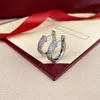 Hoop oorbellen Designer voor vrouwen V-Gold Sier Naald ingelegd 2 rij CZ Diamond vergulde gouden oorbellen Dames Classic Personaliseer designer sieraden voor feestdag