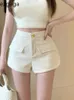 Shorts pour femmes Ezgaga Automne Hiver Femmes Taille Haute Mode Bouton Solide Slim Streetwear Femme Sexy Dames Wrap Hip Casual