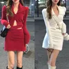 Vestidos de trabalho puro sexy menina de malha terno feminino outono/inverno pelúcia turn-down colarinho superior mini saia conjunto de duas peças moda roupas femininas