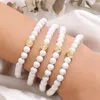 Bracelet à breloques en Howlite blanche naturelle, brin de 6mm, 26 lettres initiales, pour femmes et hommes, cadeaux d'amitié pour Couple, A-Z