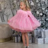 Robes de fille fleur fille rose tulle gonflé sequin avec cape de plumes d'arc et épaules pour mariage anniversaire banquet robes de princesse 231213