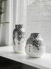Vasen importierte Shell Home Dekoratoren Blumen Desktop -Ornamente fortgeschrittener Sinn.