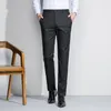 Suisses masculines Lansboter khaki printemps et été lyocell coton pantalon décontracté pantalon slim.