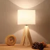 Lampada da tavolo a LED Lampada da letto in legno Lampada da comodino Home Deco Per Soggiorno Camera da letto Lamparas De Mesa Para El Dormitorio Classic220F