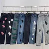 Mens Jeans Designer gör gamla tvättade Chromees Hearts Jeans Chrome raka byxor hjärtbrev för kvinnor män avslappnad lång stil