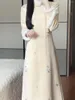 Roupas étnicas Inverno Chinês Plus Size Qipao Elegante e Bonito Vestidos de Noite das Mulheres Bege Modificado Cheongsam Colar de Pelúcia Confortável