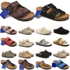 Hausschuhe Damen Birkin Stock Bostons Clogs Sandalen Arizonas Plateau-Trainer Freizeitschuhe Pelz-Slides Flip-Flops Loafers Lammfell-Wildleder Sneakers Dhgate 2024