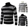 Herensweaters Herfst en winter Herentrui Koreaanse trui met zwarte en witte strepen Stiksel Hooggesloten slank herenondershirt 231212