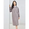 Casual Dresses Toyouth Women Mid Length Hooded Dress 2023 Winter Long Sleeve DrawString Halsring med knapp H-formad lila kjol