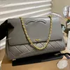 Women Designer Large Airport Shoulder Bag 33x22cm Embossment Decoration Diamond Golden Hardware Matelasse Chain Quilted 5 Colors Handbag High Capacity Tote