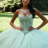 Mint Green Shiny Quinceanera Sukienki ukochane na ramię urodziny cekinowe koraliki koronkowe suknie księżniczki vestidos de 15