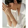 Bangle Yhpup Luxe Natuurlijke Zoetwaterparels Roestvrij Staal 18 k Goud Kleur Armband Temperament Mode-sieraden Vrouwen Gift 231212
