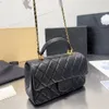 Luxus Totes Taschen Brieftasche Check Designer Unterarm Handtaschen Frauen Umhängetasche Geldbeutel Umhängetasche für Frauen weiche Kettenriemenbeutel schwarzer kleiner quadratischer Beutel