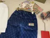 Luxe baby trainingspakken herfst tweedelige set designer kinderkleding maat 100-150 peuter hoodies en jeans met volledige letterprint Dec05