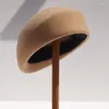 Basker kvinnor basker franska stil vinter hattar formell pillbox hatt ull filt vanligt damparti klädda fedora