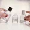 Depolama Şişeleri Parfüm Şişesi Kırış Cam 30/15/100ml Kozmetik Konteyner Seyahat Püskürtücü Sis Atomizer Dinitizer Taşınabilir Sprey