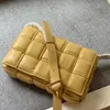 Mulheres de malha feminina bolsa de corpo cruzado bolsa de couro envernizado tricô ombro cleo vntage totes hobo bolsas femininas masculinas viagem pochette bolsas mensageiro bolsa