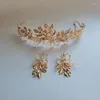 Grampos de cabelo SLBRIDAL Handmade Liga de Ouro Cristal Strass Flor Nupcial Tiara Brinco Conjunto Casamento Princesa Festa Coroa Mulheres Jóias