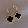 2024 Boucles d'oreilles de créateurs Boucle d'oreille de trèfle à quatre feuilles pour femmes senior classique petites boucles d'oreilles de vent parfumées New Clover Ear Ring 18k Gold Light Luxury Flash Mens Bon cadeau