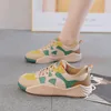 Höjd ökande skor låg toppplattformskor kvinnors fashionabla Hong Kong-stil mångsidig färgblockering lättvikt bekväma casual skor 231213