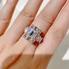 с боковыми камнями Wong Rain 100 Sterling Sier 12CT Изумрудной огранки Обручальное кольцо с имитацией драгоценного камня Обручальное ювелирное украшение для женщин