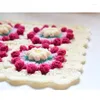 Maty stołowe ręcznie robione szydełkowe podkładki kwadratowe stereo kwiaty kubek teapot podkładki do jadalni dekoracja na prezent ślubny 28 cm 4pcs/lo