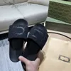 Zapatillas de verano Diapositivas Pisos Sandalias de plataforma Clásicos de goma Hombres Mujeres Diapositivas de brocado floral Mulas Chanclas Zapatos de playa Mocasines deslizadores