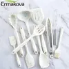 Matlagningsredskap 1011 PCS Silikon Köksredskap Set Nonstick Spatula Trähandtagkökskök med förvaringslåda 231213