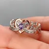 Wedding Rings Huitan Creative Women s Heart with Romantic Rose Flower Design Engagement Love Aesthetic Jewelry 231213