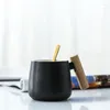 Canecas Estilo Nórdico Preto Branco Corpo Gordo Caneca com alça de madeira e colher Modern Office Use Água Leite Bebidas Copos Cerâmicos